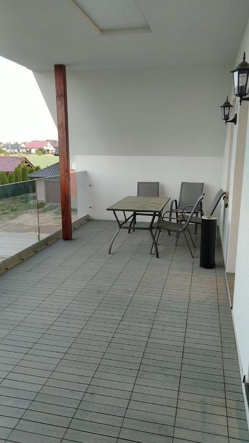 Apartamenty Wakacyjne Ślesin Exterior foto